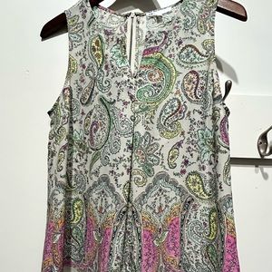 DR2 sleeveless tunic with paisley pattern